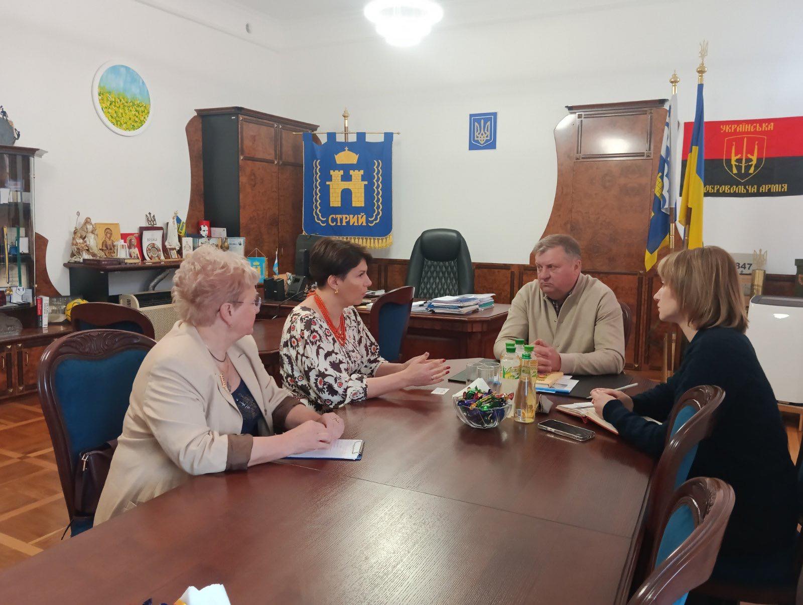 Познайомились із українською просвітянкою у Австрії Світланою Савельєвою, дослідницею життя українців у австрійському Гмінді у першій половині 20 століття