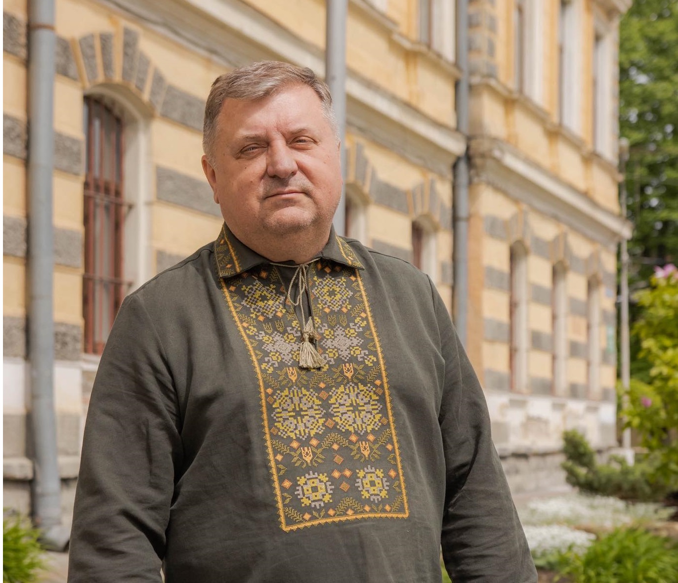 Від імені всього колективу Стрийської міської ради вітаємо з днем народження голову Стрийської громади Олега Леонідовича Канівця!